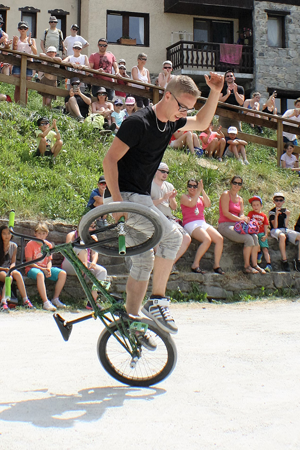 My Show - Acro Bike